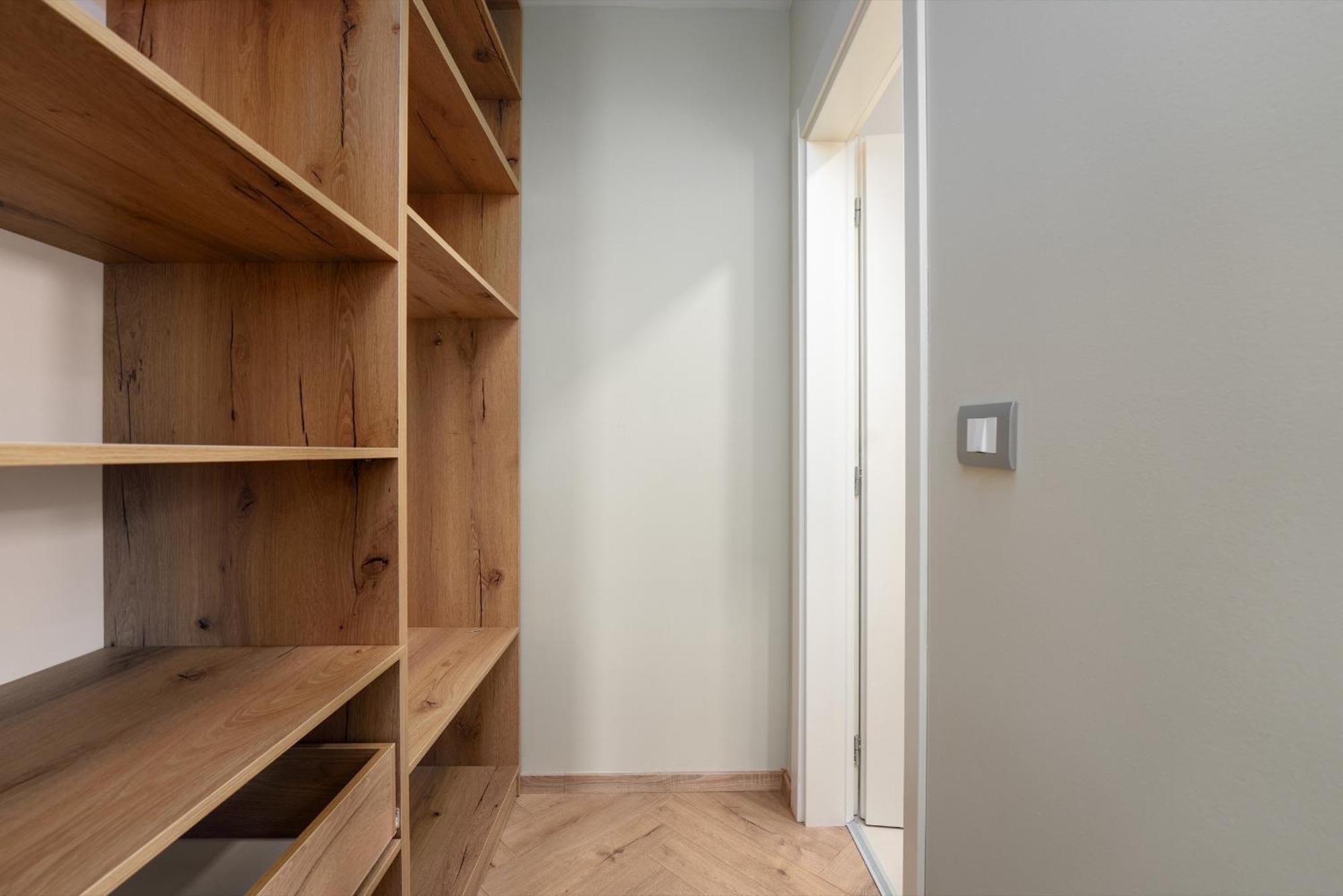 Larum Apartmens เวอร์ซาร์ ภายนอก รูปภาพ