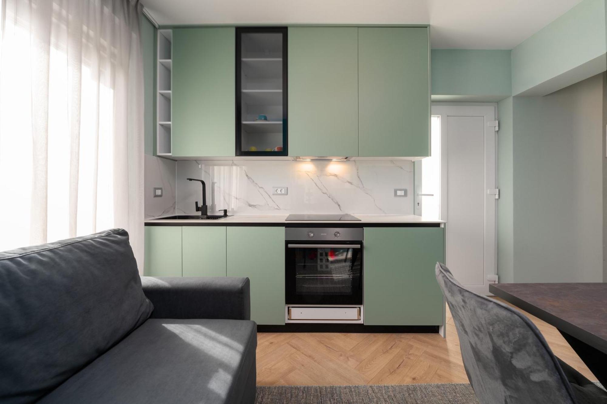 Larum Apartmens เวอร์ซาร์ ภายนอก รูปภาพ
